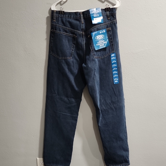 RW Rugged Wear Men's Straight Jeans in Dark Blue - Picture 2 of 6
